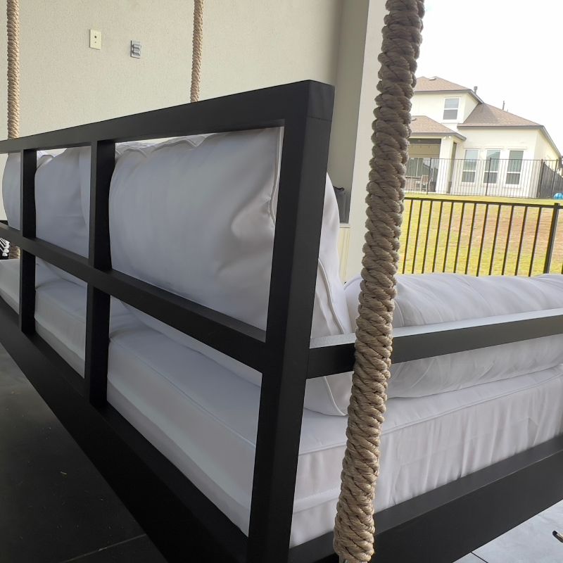 Solana Swing Bed