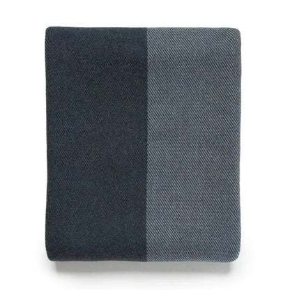 Sunbrella_HeirloomIndoorOutdoorThrowSplitMidnight