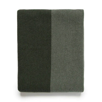 Sunbrella_Heirloom_Indoor_Outdoor_Throw_Split_Moss