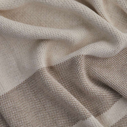 Sunbrella_SignatureThrow-VerandaStripe1