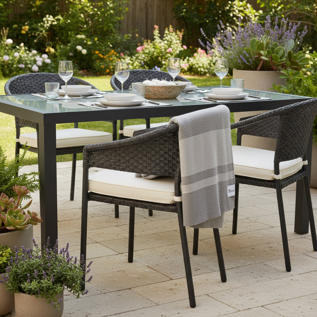 Sunbrella_SignatureThrow-VerandaStripe3