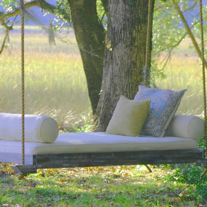 Mercedes Swing Bed
